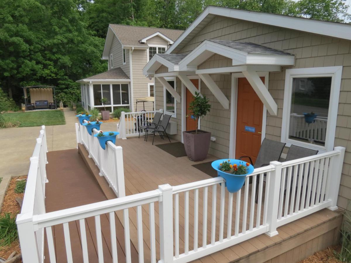 Bodee's Bungalow Adults Only Couples Only Boutique *
