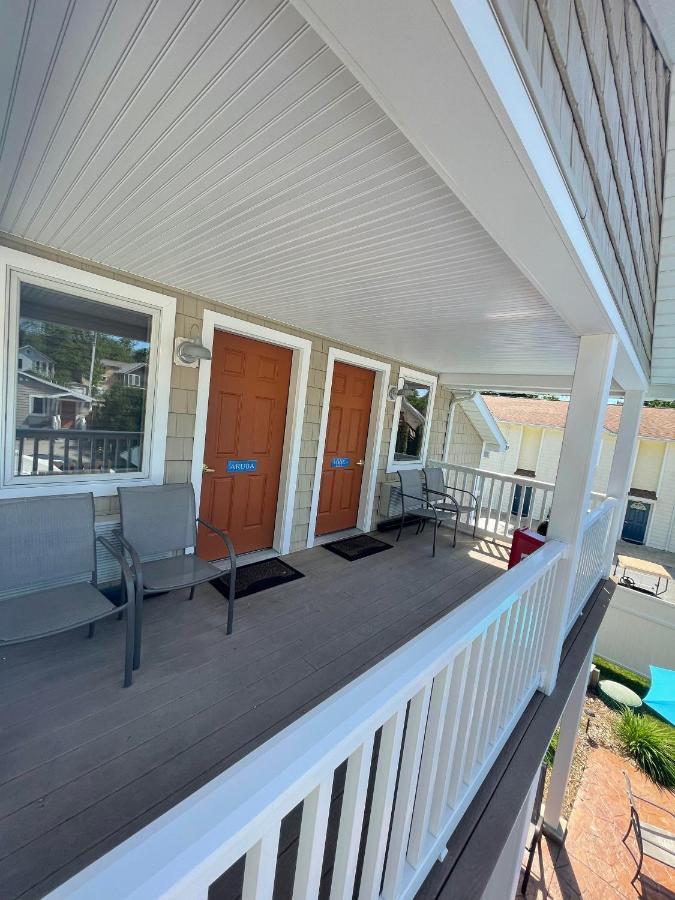 Bodee's Bungalow Adults Only Couples Only Boutique Put-in-Bay